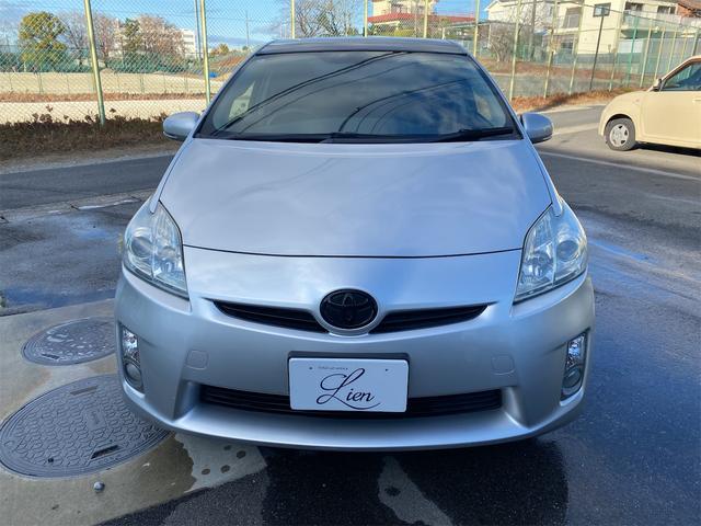 プリウス G バックカメラ ナビ TV クリアランスソナー オートクルーズコントロール オートライト サンルーフ スマートキー 電動格納ミラー CVT 盗難防止システム 衝突安全ボディ ABS ESC CD(12枚目)