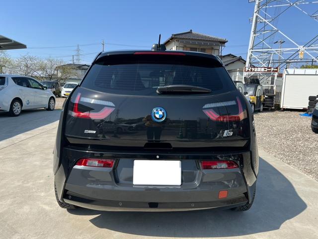 ｉ３ レンジ・エクステンダー装備車　レンジ・エクステンダー装備車（４名）ＬＥＤヘッド　ＨＤＤナビ　バックカメラ　ＤＴＶ　ＥＴＣ（6枚目）