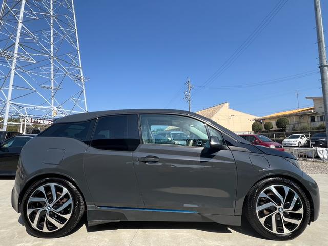 ｉ３ レンジ・エクステンダー装備車　レンジ・エクステンダー装備車（４名）ＬＥＤヘッド　ＨＤＤナビ　バックカメラ　ＤＴＶ　ＥＴＣ（9枚目）