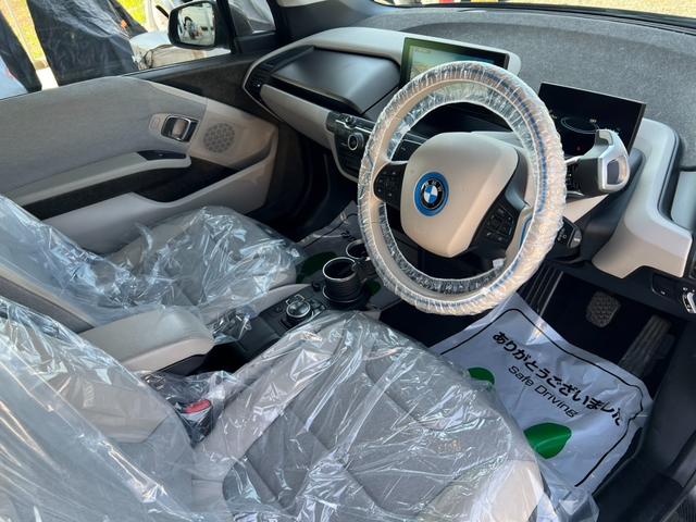 ｉ３ レンジ・エクステンダー装備車　レンジ・エクステンダー装備車（４名）ＬＥＤヘッド　ＨＤＤナビ　バックカメラ　ＤＴＶ　ＥＴＣ（10枚目）