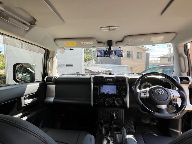 FJクルーザー ブラックカラーパッケージ BFグッドリッチオールテレーン社外ステアリングクラッツィオシートカバーデジタルインナーミラードラレコリヤデフロックA-TRACリヤコーナーセンサー(9枚目)