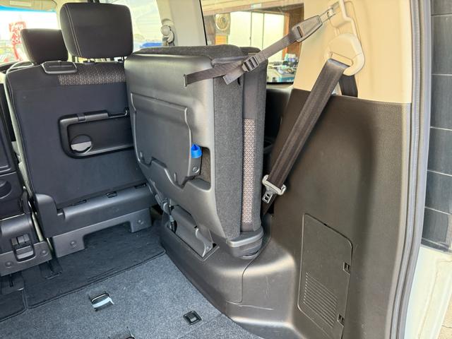 セレナ ハイウェイスターＳ－ＨＶアドバンスドセーフティパック　車検整備付き　フロントカメラ　３列　衝突軽減Ｂ　パワーステアリング　フルフラット　オートクルーズ　盗難防止装置　スマートキー　キーフリー　寒冷地仕様　アイドリングストップ　ＡＢＳ　サイドカメラ　ＰＷ（21枚目）