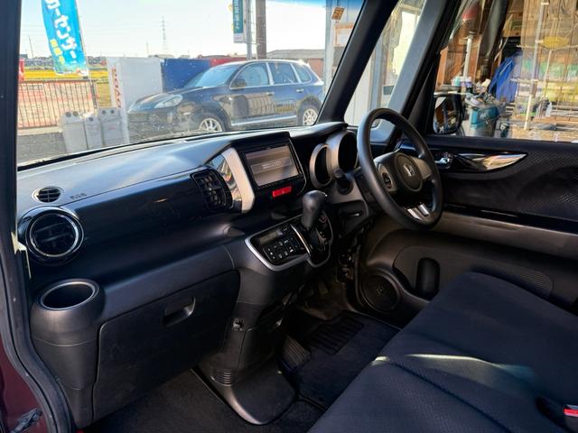 Ｎ－ＢＯＸカスタム Ｇ・Ｌパッケージ　車検整備付き　アイドリングストップ車　スマキ－　フロントベンチシート　パワーウィンドウ　盗難防止システム　オートエアコン　パワステ　キーレスエントリー　両席エアバック　横滑り防止　運転席エアバック（29枚目）