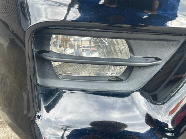 ヴェルファイア 2.4Z プラチナセレクションII 車検整備付き スマートキープッシュスタート リアエアコン 盗難防止システム 3列シート 衝突安全ボディ サイドエアバック 助手席エアバッグ パワーウィンドゥ パワーステアリング オットマン(10枚目)