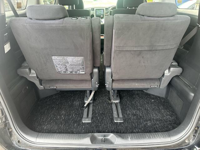 ヴェルファイア 2.4Z プラチナセレクションII 車検整備付き スマートキープッシュスタート リアエアコン 盗難防止システム 3列シート 衝突安全ボディ サイドエアバック 助手席エアバッグ パワーウィンドゥ パワーステアリング オットマン(20枚目)
