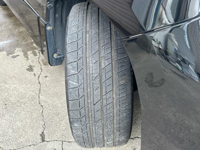 ヴェルファイア 2.4Z プラチナセレクションII 車検整備付き スマートキープッシュスタート リアエアコン 盗難防止システム 3列シート 衝突安全ボディ サイドエアバック 助手席エアバッグ パワーウィンドゥ パワーステアリング オットマン(66枚目)