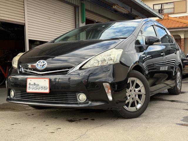 プリウスアルファ Ｓ　チューン　ブラック　車検整備付き　ＰＷ　フルフラット　セキュリティー　横滑り防止　スマートキープッシュスタート　キーレスエントリー　サイドカーテンエアバック　デュアルエアバッグ　衝突安全ボディ　アイドリングストップ（2枚目）