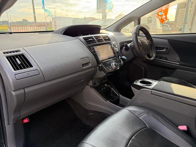 プリウスアルファ Ｓ　チューン　ブラック　車検整備付き　ＰＷ　フルフラット　セキュリティー　横滑り防止　スマートキープッシュスタート　キーレスエントリー　サイドカーテンエアバック　デュアルエアバッグ　衝突安全ボディ　アイドリングストップ（24枚目）