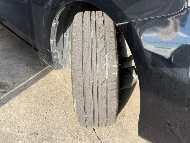 プリウスアルファ Ｓ　チューン　ブラック　車検整備付き　ＰＷ　フルフラット　セキュリティー　横滑り防止　スマートキープッシュスタート　キーレスエントリー　サイドカーテンエアバック　デュアルエアバッグ　衝突安全ボディ　アイドリングストップ（55枚目）