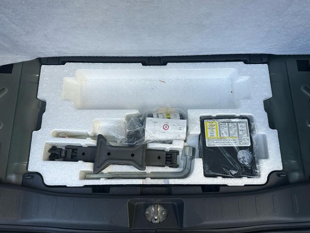 スペーシア Xリミテッド 車検整備付き プリクラッシュセーフティ ベンチ席 全席PW 横滑防止装置 AAC Sキー アイスト Wエアバック 盗難警報装置 前席シートヒーター キーレス 運転席エアバッグ ABS パワステ(19枚目)