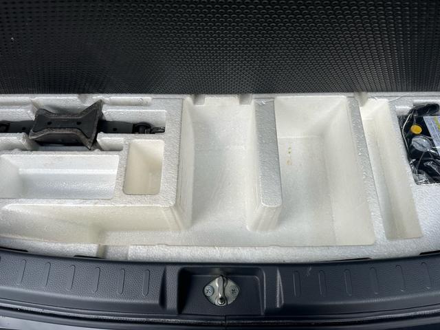 ソリオバンディット DJE 車検整備付き パワーウィンドウ パワーステアリング アイドリングSTOP サイドエアバッグ VSC ABS オートエアコン キーレスエントリーキー イモビライザー 衝突安全ボディ エアバック スマキー(22枚目)