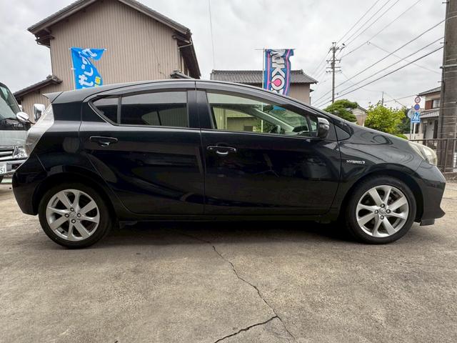 アクア G 車検整備付き デュアルエアバック I-STOP 衝突安全ボディ パワーウィンドウ ESC ATエアコン ABS パワーステアリング 運転席エアバッグ キーレススタートシステム(5枚目)