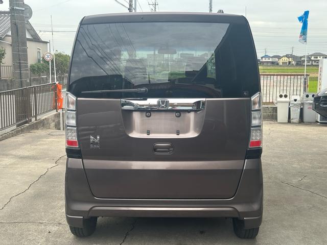 N-BOX G SSパッケージ 車検R8/7月 Iストップ イモビ スマートキー&プッシュスタート ベンチシ-ト フルオートエアコン キーレスエントリ パワーウインドウ 衝突安全ボディ 横滑防止 ABS ダブルエアバック(15枚目)