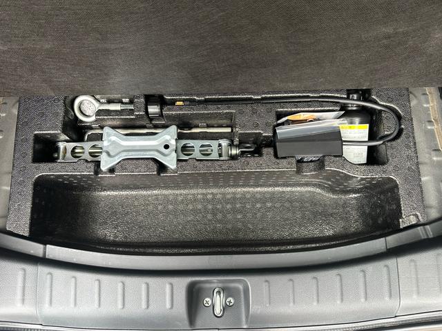 N-BOX G SSパッケージ 車検R8/7月 Iストップ イモビ スマートキー&プッシュスタート ベンチシ-ト フルオートエアコン キーレスエントリ パワーウインドウ 衝突安全ボディ 横滑防止 ABS ダブルエアバック(20枚目)