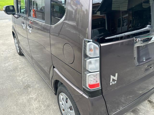 N-BOX G SSパッケージ 車検R8/7月 Iストップ イモビ スマートキー&プッシュスタート ベンチシ-ト フルオートエアコン キーレスエントリ パワーウインドウ 衝突安全ボディ 横滑防止 ABS ダブルエアバック(24枚目)