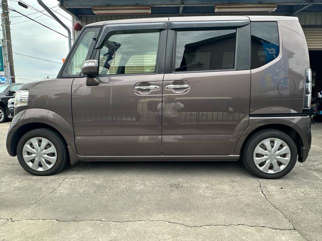 N-BOX G SSパッケージ 車検R8/7月 Iストップ イモビ スマートキー&プッシュスタート ベンチシ-ト フルオートエアコン キーレスエントリ パワーウインドウ 衝突安全ボディ 横滑防止 ABS ダブルエアバック(25枚目)