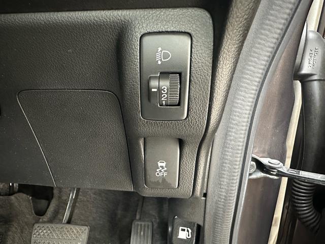 N-BOX G SSパッケージ 車検R8/7月 Iストップ イモビ スマートキー&プッシュスタート ベンチシ-ト フルオートエアコン キーレスエントリ パワーウインドウ 衝突安全ボディ 横滑防止 ABS ダブルエアバック(37枚目)