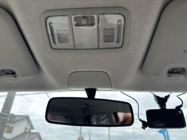 ムーヴ L 車検R8/4 盗難防止アラーム PS PW ベンチシートフルフラット AC キーレス付き 運転席助手席エアバック 運転席エアバッグ フロントベンチシート 衝突安全ボディ ABS(43枚目)