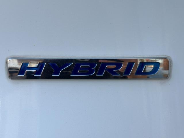 フリードスパイクハイブリッド ジャストセレクション　車検整備付き　Ｓキー　キーフリー　セキュリティーアラーム　横滑り防止機能　エアコン　フルフラットシート　パワーステアリング　クルーズコントロール　Ｉ－ＳＴＯＰ　パワーウィンドウ　運転席エアバッグ（11枚目）