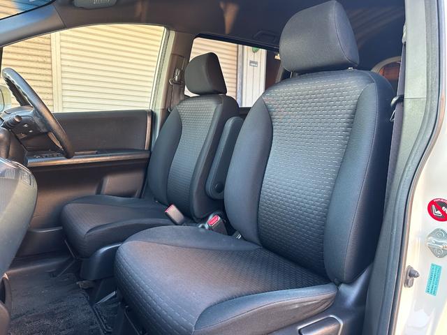 フリードスパイクハイブリッド ジャストセレクション　車検整備付き　Ｓキー　キーフリー　セキュリティーアラーム　横滑り防止機能　エアコン　フルフラットシート　パワーステアリング　クルーズコントロール　Ｉ－ＳＴＯＰ　パワーウィンドウ　運転席エアバッグ（26枚目）