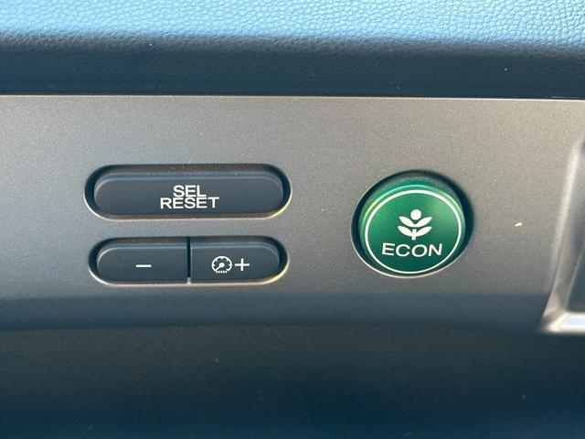 フリードスパイクハイブリッド ジャストセレクション　車検整備付き　Ｓキー　キーフリー　セキュリティーアラーム　横滑り防止機能　エアコン　フルフラットシート　パワーステアリング　クルーズコントロール　Ｉ－ＳＴＯＰ　パワーウィンドウ　運転席エアバッグ（38枚目）