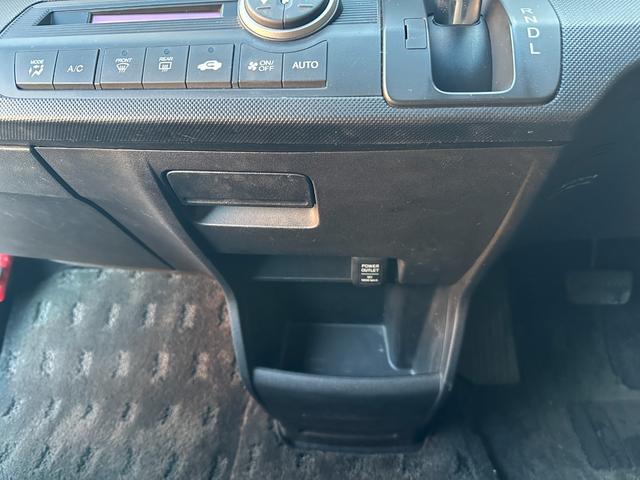 フリードスパイクハイブリッド ジャストセレクション　車検整備付き　Ｓキー　キーフリー　セキュリティーアラーム　横滑り防止機能　エアコン　フルフラットシート　パワーステアリング　クルーズコントロール　Ｉ－ＳＴＯＰ　パワーウィンドウ　運転席エアバッグ（57枚目）