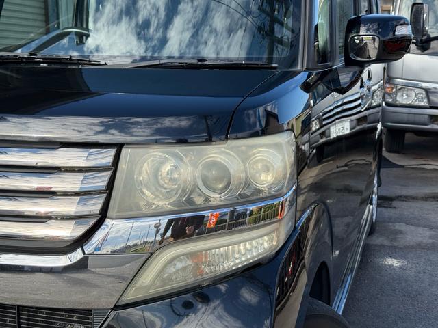 Ｎ－ＢＯＸカスタム Ｇ・Ｌパッケージ　車検整備付き　アイドリングストップ車　フロントベンチシート　スマキ－　パワーウィンドウ　盗難防止システム　オートエアコン　パワステ　キーレスエントリー　両席エアバック　ＡＢＳ　横滑り防止（3枚目）