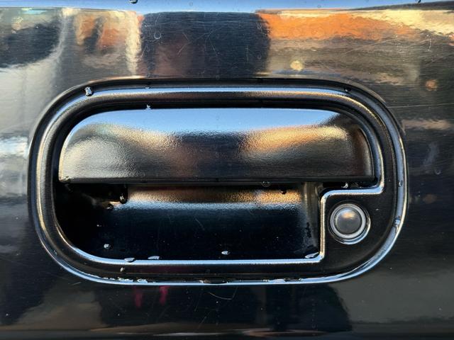 Ｎ－ＢＯＸカスタム Ｇ・Ｌパッケージ　車検整備付き　アイドリングストップ車　フロントベンチシート　スマキ－　パワーウィンドウ　盗難防止システム　オートエアコン　パワステ　キーレスエントリー　両席エアバック　ＡＢＳ　横滑り防止（17枚目）