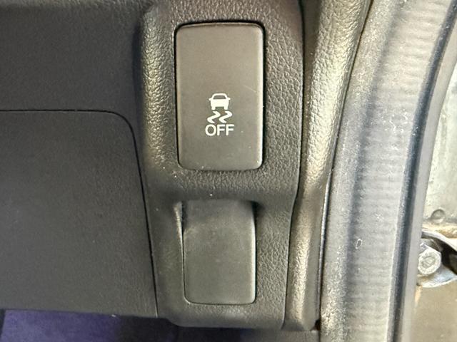 Ｎ－ＢＯＸカスタム Ｇ・Ｌパッケージ　車検整備付き　アイドリングストップ車　フロントベンチシート　スマキ－　パワーウィンドウ　盗難防止システム　オートエアコン　パワステ　キーレスエントリー　両席エアバック　ＡＢＳ　横滑り防止（50枚目）