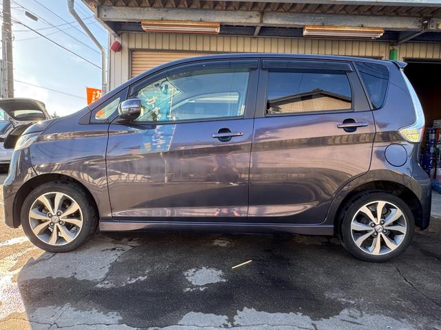 デイズ ハイウェイスター　Ｇターボ　車検Ｒ８／１２　運転席エアバッグ　スマキー　ベンチシート　バックモニター　セキュリティーアラーム　エアコン　ＡＢＳ　パワステ　キーレスエントリー　助手席エアバック　衝突安全ボディ　フロントカメラ（20枚目）