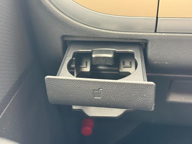 アルトラパン X 車検整備付き 運転席助手席エアバッグ パワーウィンドー セキュリティ オートエアコン パワーステアリング ABS 衝突安全ボディ 運転席エアバック 助手席エアバック 盗難防止システム(31枚目)