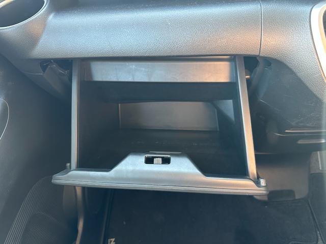 Ｎ－ＢＯＸ Ｇ　ＳＳパッケージ　車検Ｒ８／６　Ｉストップ　ダブルエアバック　イモビ　スマートキー＆プッシュスタート　ベンチシ－ト　フルオートエアコン　キーレスエントリ　パワーウインドウ　衝突安全ボディ　横滑防止　運転席エアバッグ（30枚目）