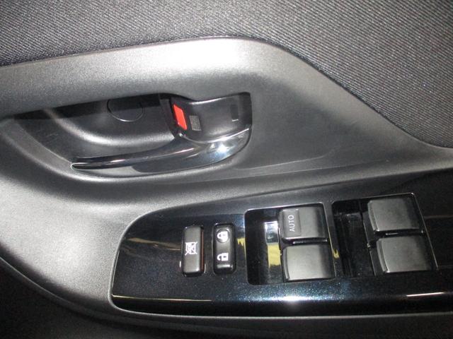 ヴィッツ F セーフティーエディションIII フルセグTV付きSDナビ CDDVD再生 Bluetooth ETC トヨタセーフティーセンス ICS スマートキー(スペアキー付) ドライブレコーダー LEDヘッドライト マニュアルエアコン ABS(46枚目)