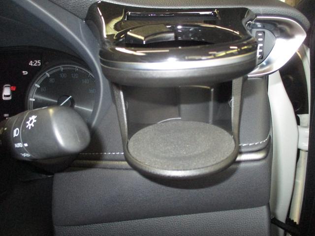 ご覧頂きまして誠に有難うございます！！是非ご来店して頂き、実際にご覧になって頂ければと思います。お客様からのご連絡をスタッフ一同、心よりお待ちしております