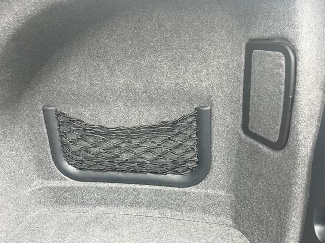 セルシオ ｅＲ仕様　オートクルーズコントロール　バックカメラ　ナビ　アルミホイール　オートライト　ＨＩＤ　サンルーフ　ＡＴ　シートエアコン　キーレスエントリー　電動格納ミラー　盗難防止システム　パワーシート　ＣＤ（65枚目）