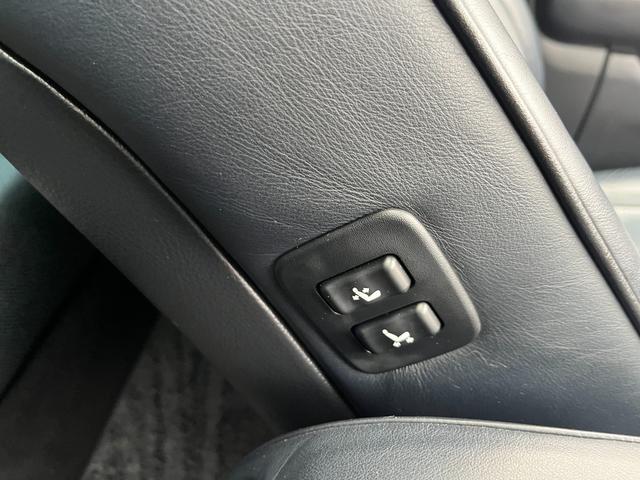 セルシオ ｅＲ仕様　オートクルーズコントロール　バックカメラ　ナビ　アルミホイール　オートライト　ＨＩＤ　サンルーフ　ＡＴ　シートエアコン　キーレスエントリー　電動格納ミラー　盗難防止システム　パワーシート　ＣＤ（73枚目）