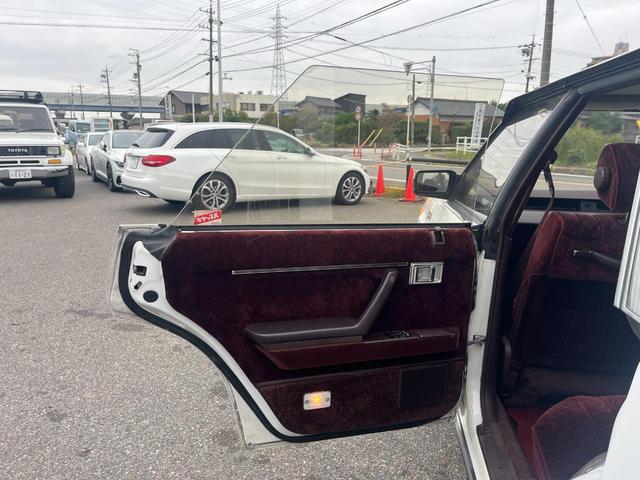 クラウン ロイヤルサルーンＧ　アルミホイール　ＡＴ　電動格納ミラー（21枚目）