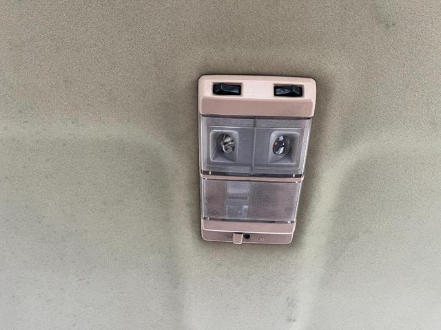 クラウン ロイヤルサルーンＧ　アルミホイール　ＡＴ　電動格納ミラー（48枚目）