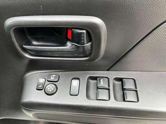 ワゴンR ハイブリッドFX ETC キーレスエントリー アイドリングストップ 電動格納ミラー ベンチシート CVT 盗難防止システム ABS ESC アルミホイール 衝突安全ボディ エアコン パワーステアリング パワーウィンドウ(27枚目)