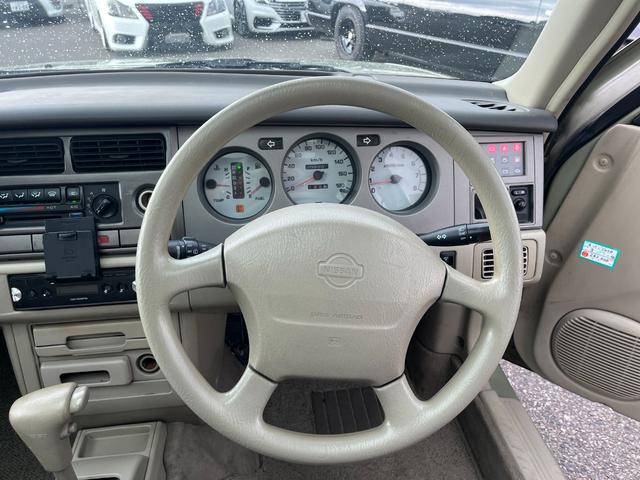 ラシーン ft タイプII 4WD サンルーフ AT ABS エアコン パワーステアリング パワーウィンドウ 運転席エアバッグ(3枚目)