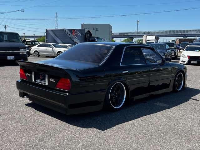 グロリア  グランツーリスモ アルミホイール オートライト AT 電動格納ミラー エアコン パワーステアリング パワーウィンドウ(15枚目)