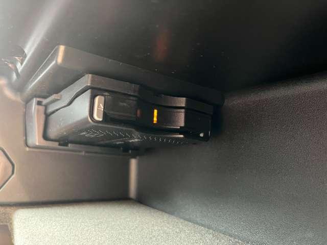 Bクラス B180 スポーツ ETC バックカメラ ナビ クリアランスソナー オートクルーズコントロール アルミホイール オートライト パワーシート スマートキー 電動格納ミラー AT 盗難防止システム ABS CD エアコン(11枚目)