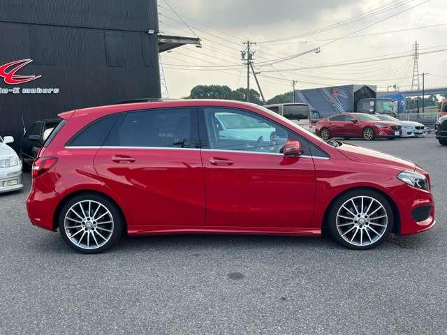 Bクラス B180 スポーツ ETC バックカメラ ナビ クリアランスソナー オートクルーズコントロール アルミホイール オートライト パワーシート スマートキー 電動格納ミラー AT 盗難防止システム ABS CD エアコン(14枚目)