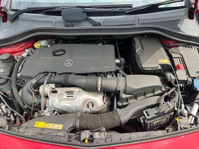 Bクラス B180 スポーツ ETC バックカメラ ナビ クリアランスソナー オートクルーズコントロール アルミホイール オートライト パワーシート スマートキー 電動格納ミラー AT 盗難防止システム ABS CD エアコン(20枚目)