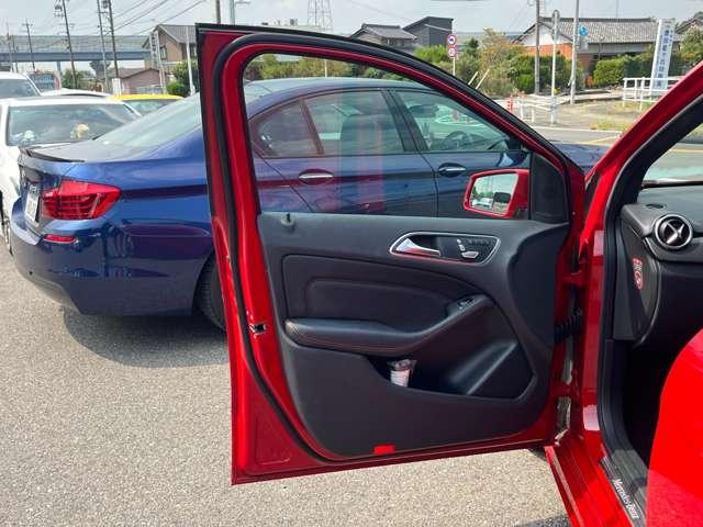 Bクラス B180 スポーツ ETC バックカメラ ナビ クリアランスソナー オートクルーズコントロール アルミホイール オートライト パワーシート スマートキー 電動格納ミラー AT 盗難防止システム ABS CD エアコン(28枚目)