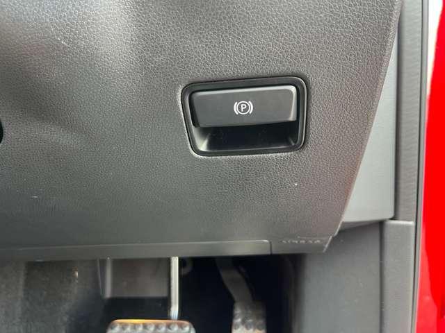 Bクラス B180 スポーツ ETC バックカメラ ナビ クリアランスソナー オートクルーズコントロール アルミホイール オートライト パワーシート スマートキー 電動格納ミラー AT 盗難防止システム ABS CD エアコン(38枚目)