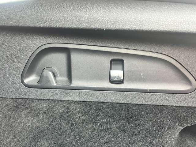 ＧＬＣ ＧＬＣ２２０ｄ　４マチック　クーペスポーツ　４ＷＤ　ＥＴＣ　全周囲カメラ　クリアランスソナー　オートクルーズコントロール　レーンアシスト　パワーシート　衝突被害軽減システム　サンルーフ　オートライト　ＬＥＤヘッドランプ　電動リアゲート（52枚目）