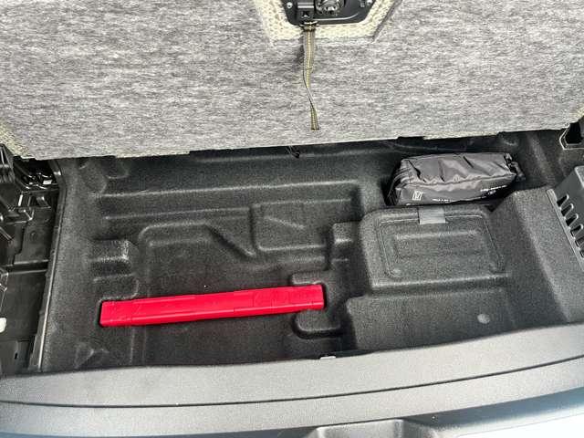 ＧＬＣ ＧＬＣ２２０ｄ　４マチック　クーペスポーツ　４ＷＤ　ＥＴＣ　全周囲カメラ　クリアランスソナー　オートクルーズコントロール　レーンアシスト　パワーシート　衝突被害軽減システム　サンルーフ　オートライト　ＬＥＤヘッドランプ　電動リアゲート（53枚目）