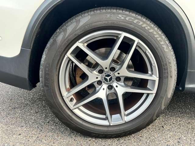 ＧＬＣ ＧＬＣ２２０ｄ　４マチック　クーペスポーツ　４ＷＤ　ＥＴＣ　全周囲カメラ　クリアランスソナー　オートクルーズコントロール　レーンアシスト　パワーシート　衝突被害軽減システム　サンルーフ　オートライト　ＬＥＤヘッドランプ　電動リアゲート（64枚目）