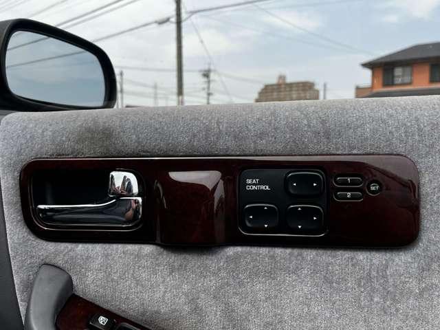 シーマ リミテッドS-four 4WD オートクルーズコントロール オートライト AT 電動格納ミラー パワーシート CD カセット ABS エアコン パワーステアリング(33枚目)